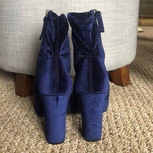 Steve Madden Shoes - Steve Madden Edit Velvet Booties Steve Madden Shoes - Steve Madden Edit Velvet Booties